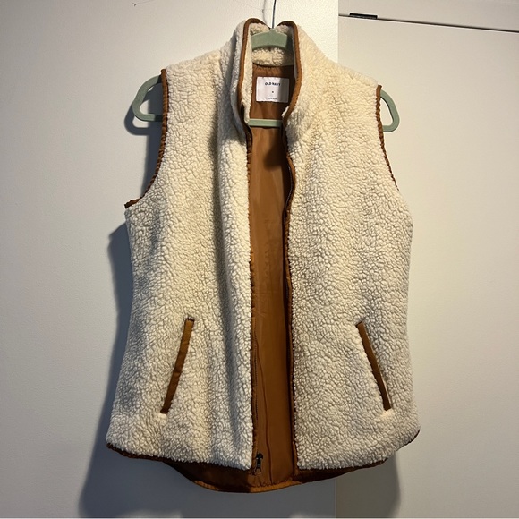 Sherpa Vest Fall 2022 Trends Size Medium - Picture 4 of 5
